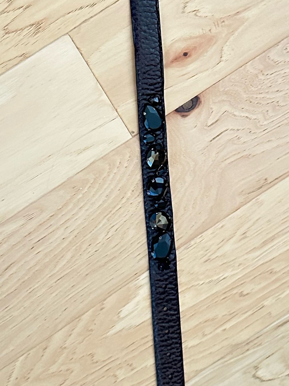 Brunello Cucinelli dark brown leather belt, with stone shape beads.